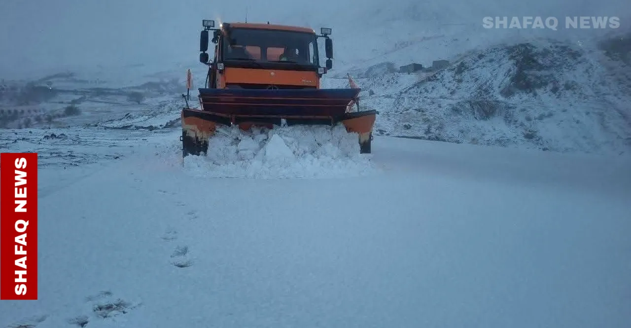 أربيل.. الثلوج تمنع حركة المسافرين في معبر "حاج عمران" من الجانب الإيراني