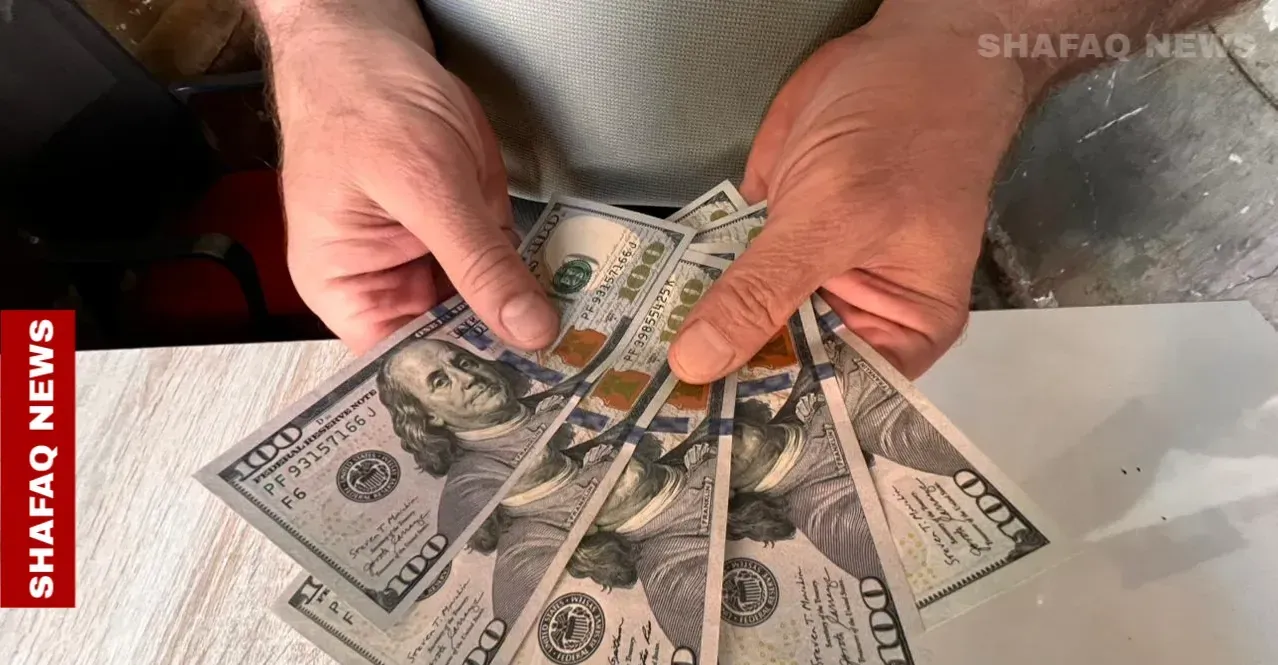 Dollar prices hold ground in Baghdad, fall in Erbil