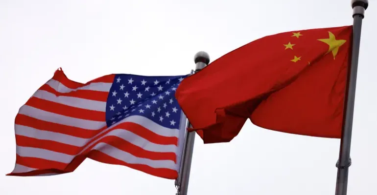 الصين لترمب: أطلق سراح مادورو وزوجته فوراً