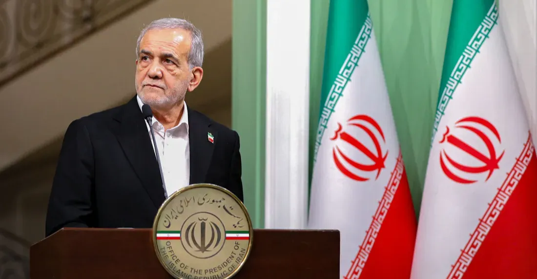 الرئيس الإيراني يوجه الداخلية باعتماد "نهج ودي" تجاه المحتجين