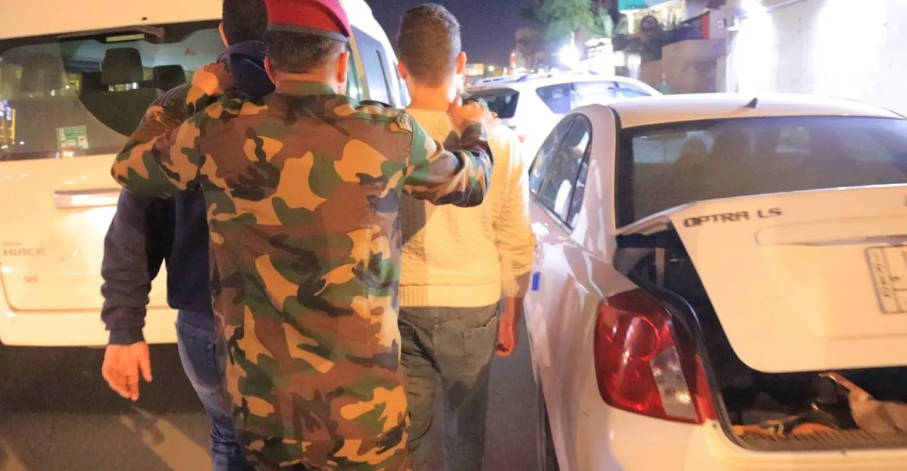 بغداد والبصرة.. العثور على جثة رجل واعتقال منتحل صفة طبيب