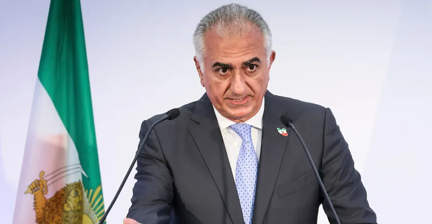 پەهلەوی پەیامیگ و بوونەی ناڕەزایەتیەیل ئەرا ترەمپ کلکەێد