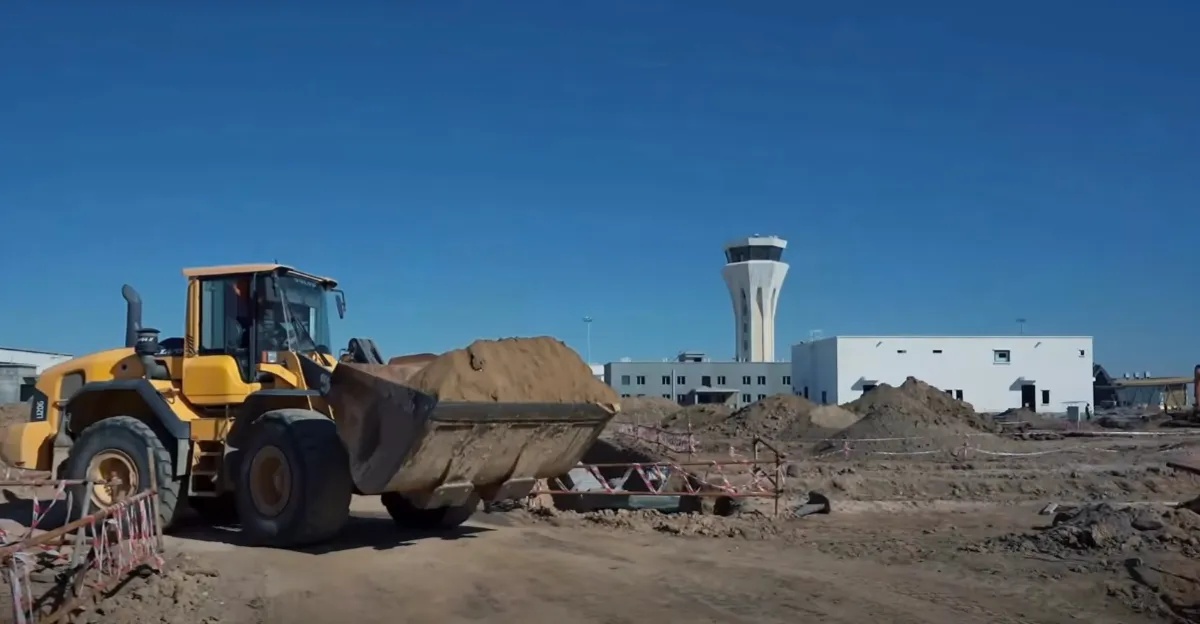 بعد شهرين.. تحديد موعد جديد لافتتاح مطار الناصرية الدولي