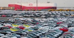 لتفادي رسوم 35%.. أوروبا تقترح حداً أدنى لأسعار استيراد السيارات الصينية