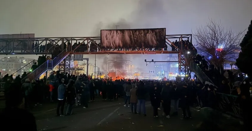 إيران.. اعتقال 297 شخصاً من "مثيري الشغب"