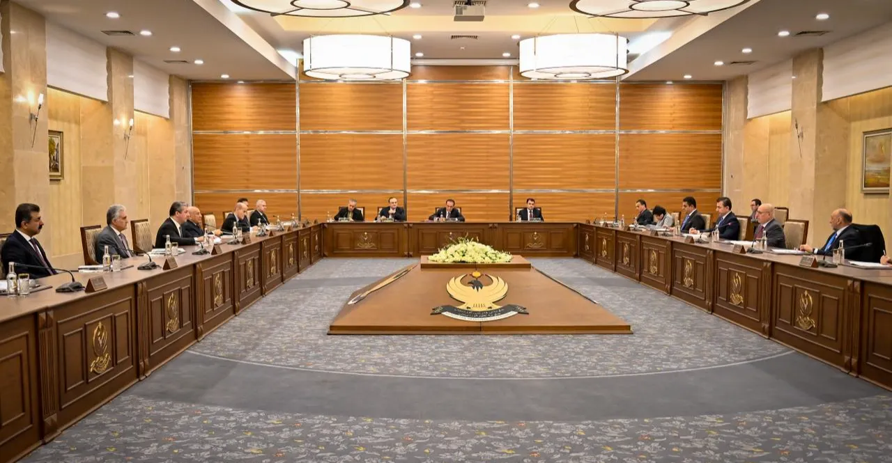 كوردستان تطالب برواتب موظفيها وتحديد حصة الإقليم في الموازنة وفق التعداد السكاني