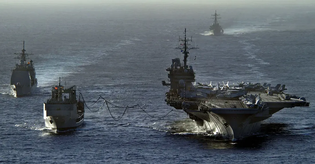 "الشرق الأوسط".. تحركات عسكرية أميركية كبرى تمهيداً لضرب إيران