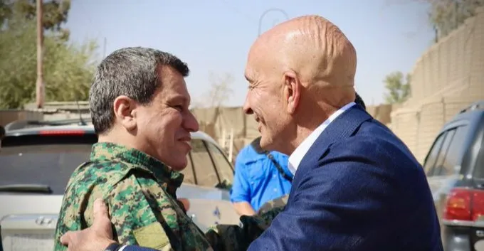 المونيتور: اجتماع مرتقب بين مبعوث ترمب وقائد "قسد" في أربيل