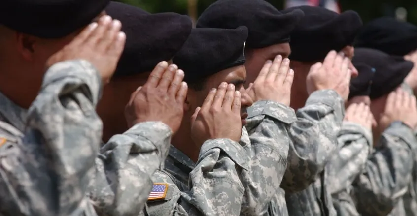 تمديد بقاء الحرس الوطني في واشنطن حتى نهاية 2026