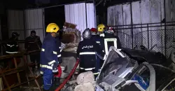 إخماد حريق بمخزن للأدوات الاحتياطية في الشيخ عمر ببغداد
