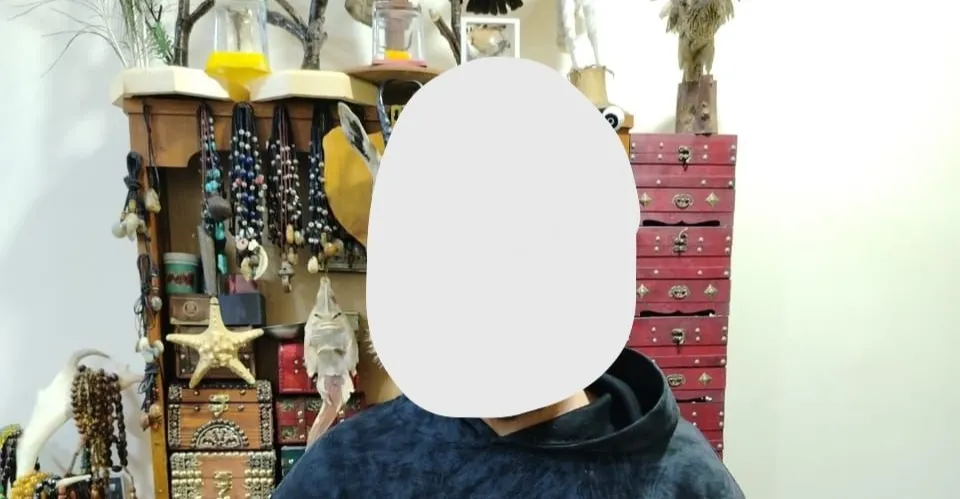 كربلاء.. اعتقال متهم بممارسة السحر والشعوذة (صور)