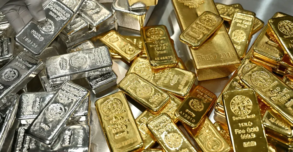 الذهب والفضة يسجلان مستويات قياسية مع تصاعد التوترات التجارية بسبب غرينلاند