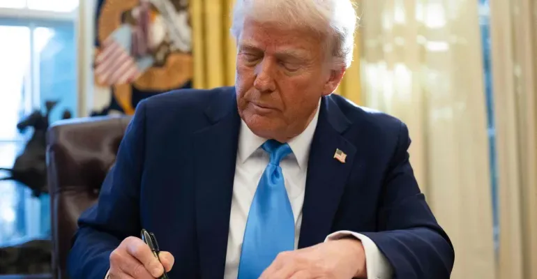 ترمب يوجه أنظاره إلى كندا لتوسيع النفوذ الأميركي