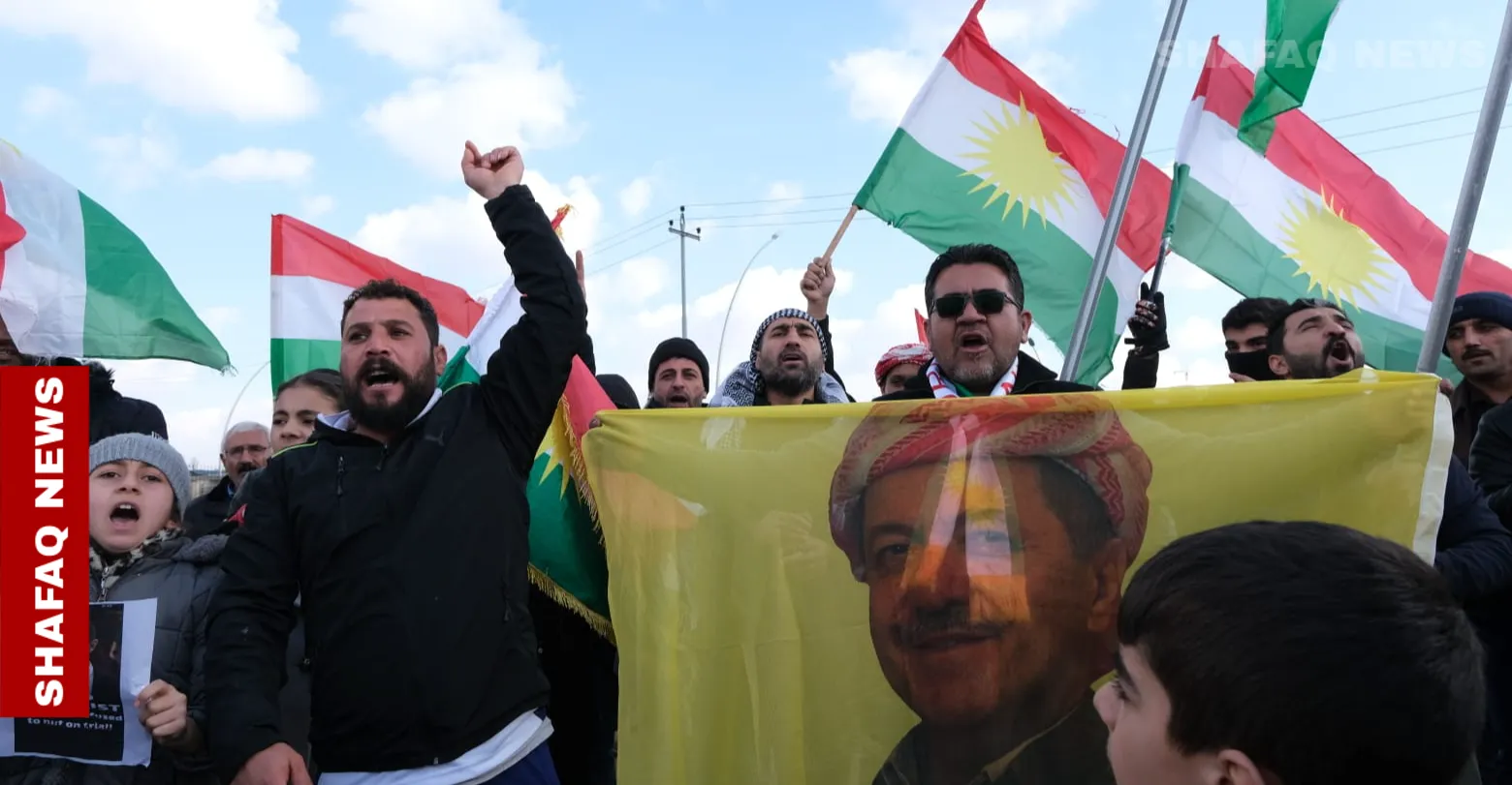 رغم التحذير الأميركي.. وقفتان احتجاجيتان في أربيل للمطالبة بوقف عمليات شمالي سوريا (صور)
