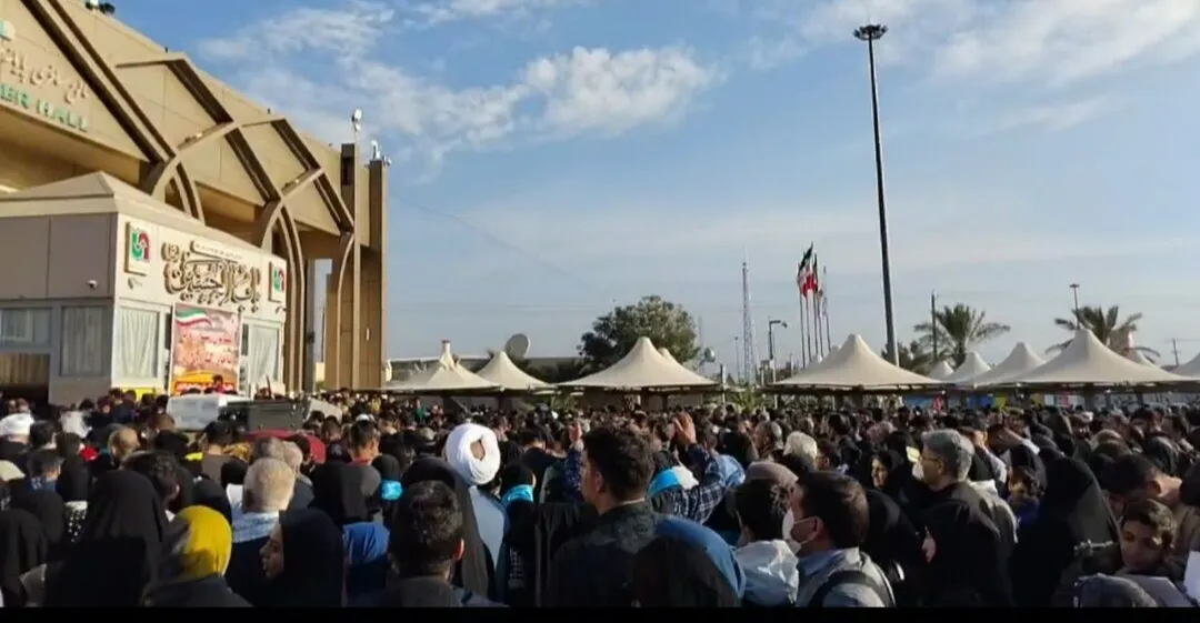 ارتفاع عدد الزوار الإيرانيين إلى العراق عبر منفذ مهران الحدودي