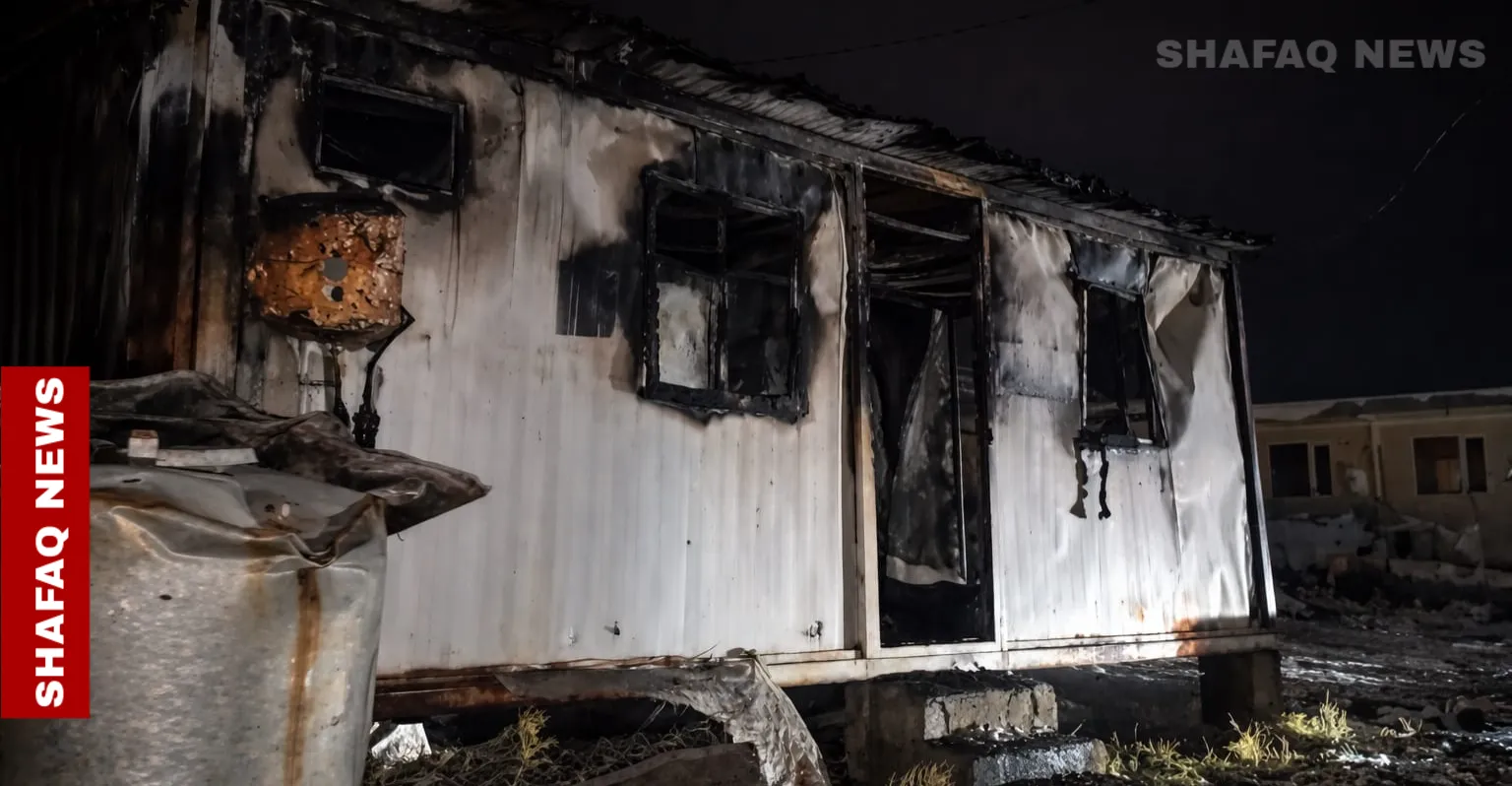 حريق كبير يلتهم كابينات داخل مخيم للنازحين شمال دهوك