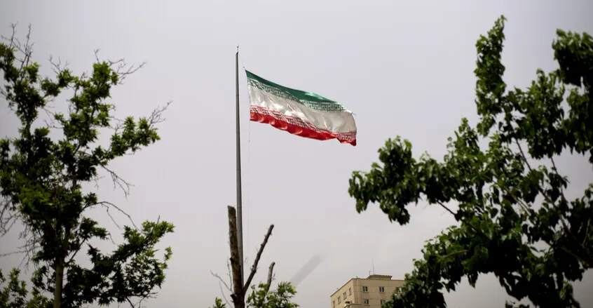 إيران تعلن سيطرتها الكاملة على مضيق هرمز