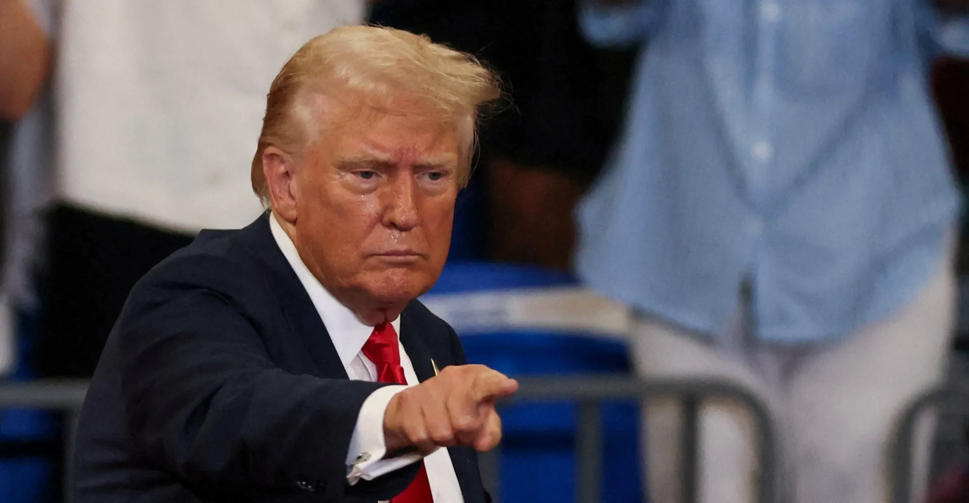 ‏رووژنامەی ئیتلاعات ئیرانی: ترەمپ بژاردەی جەنگ یەکلا کردیە