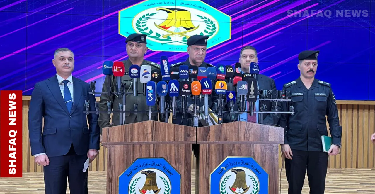 رسميا .. الداخلية تُبرئ ضابطاً من تهم "غير اخلاقية" وتعلن طرد نحو 5 آلاف منتسب