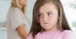 أساليب احترافية تساعد الأهل في التعامل مع عناد الأطفال