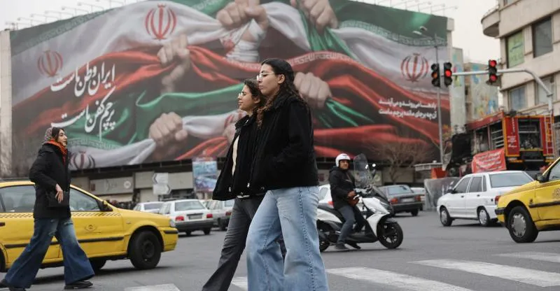 طهران تحدد 82 محطة مترو و300 موقف سيارات كملاجئ