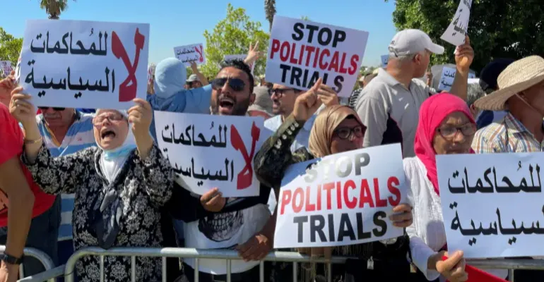 تونس.. أحكام بالسجن لسياسيين ومسؤولين أمنيين كبار في قضية "التآمر 2"