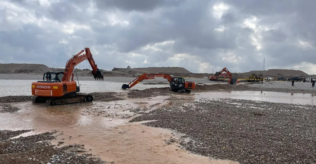 مياه الأمطار تخرج طريق طوز خورماتو – صلاح الدين عن الخدمة مجدداً