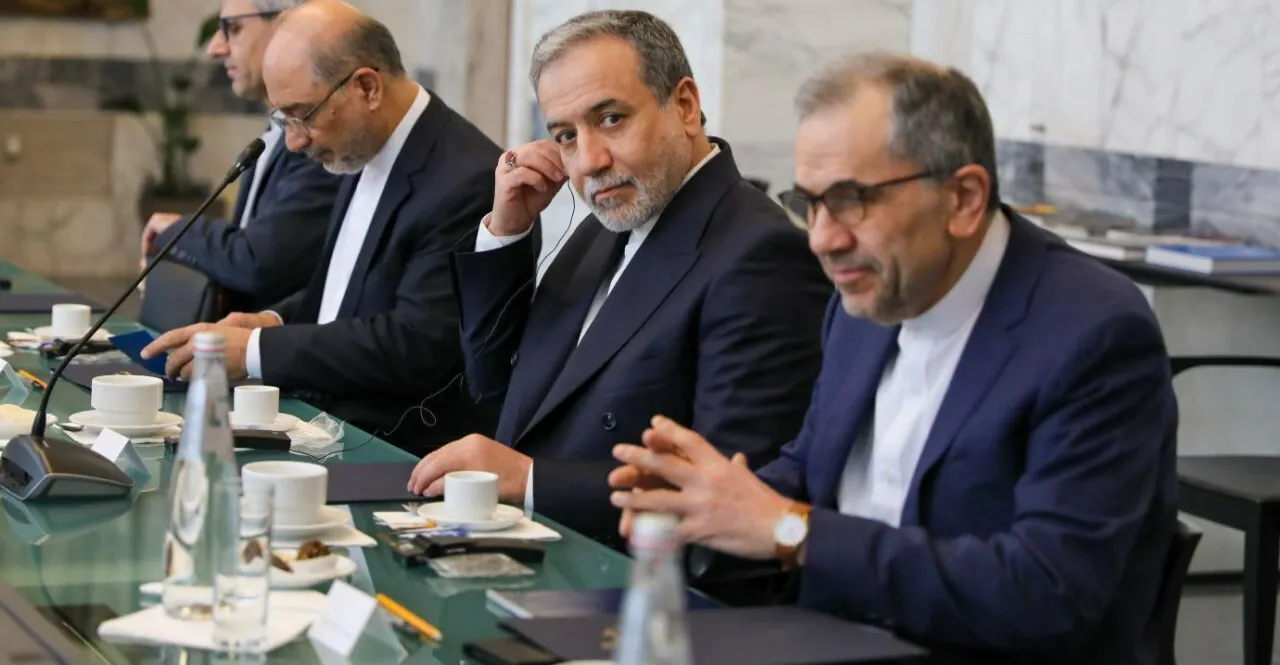 Iran seeks shifting talks with Washington to Oman