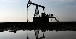 Oil slips as US–Iran talks ease supply disruption fears