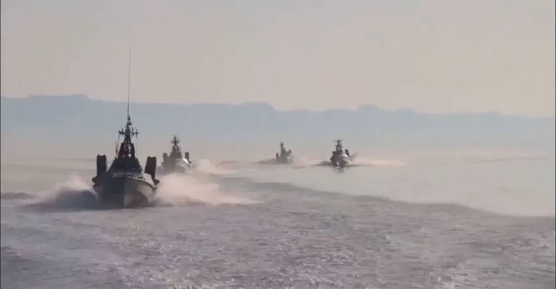 إيران تلوّح بـ "الردع البحري" ضد التحركات العسكرية الأميركية