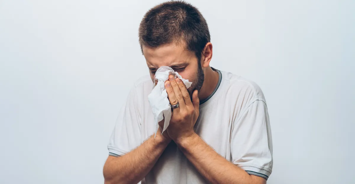 تحذير طبي من إهمال سيلان الأنف: يقود لالتهاب خطير بالجيوب الأنفية