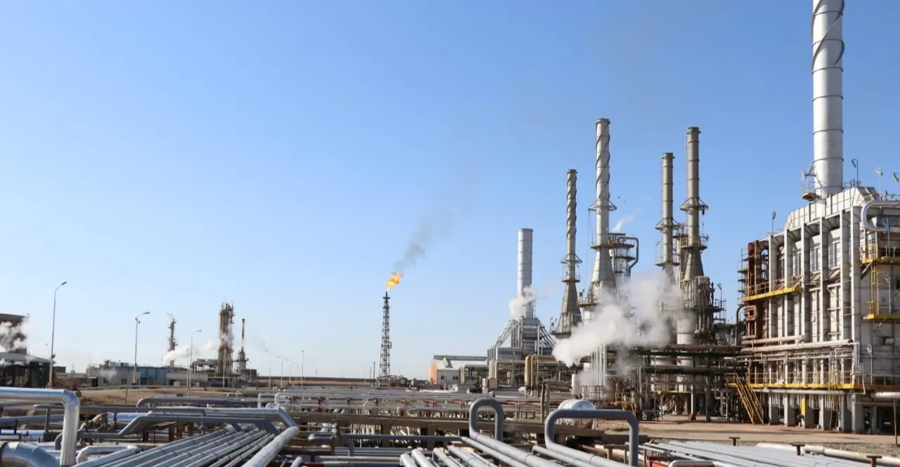 "جثة متفحمة" وإصابات بحريق مصفى بيجي