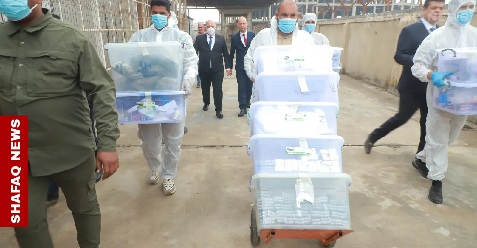 إتلاف أكثر من 44 كغم من المخدرات في البصرة (صور)