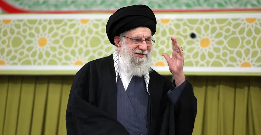 خامنئي يوجه رسالة إلى الشعب الإيراني