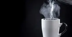 هل يحسن الماء الساخن البشرة ويزيل السموم؟