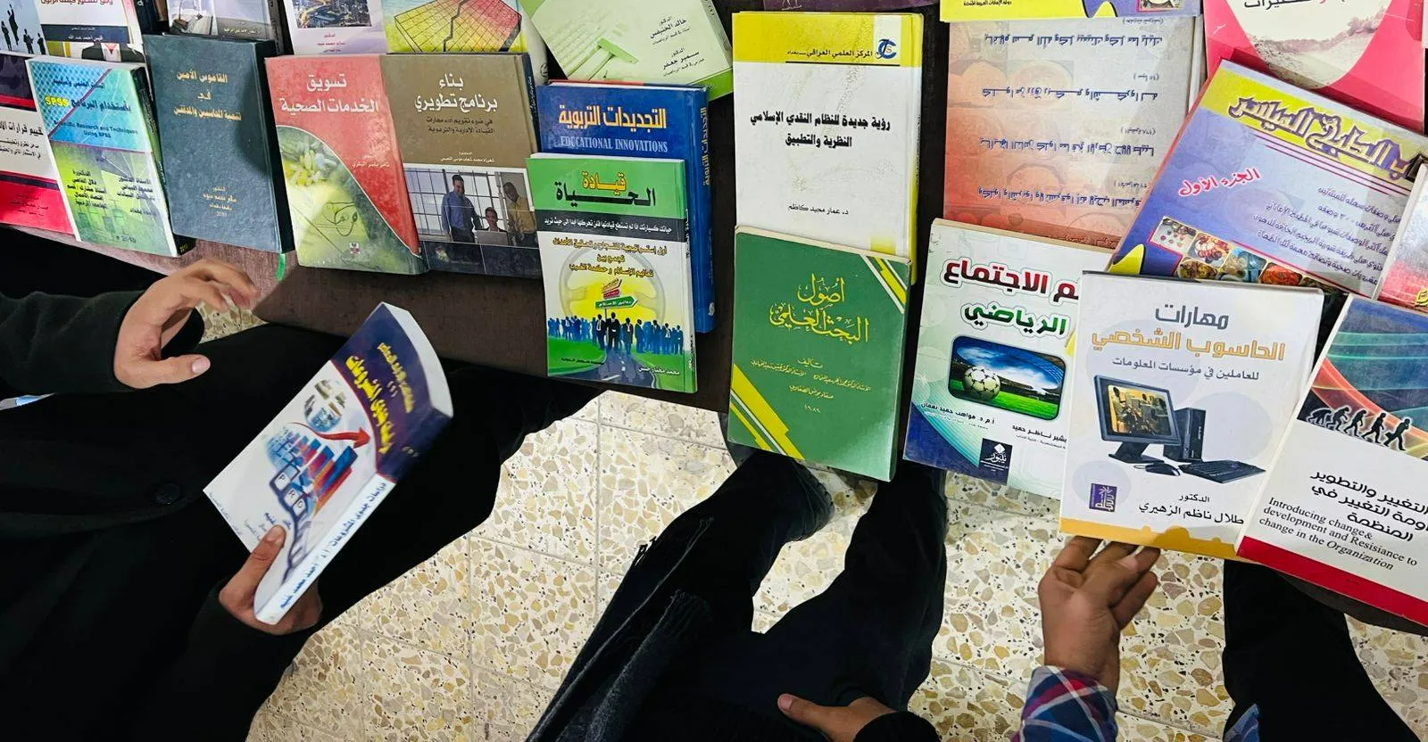 جدل "الناصرية تقرأ" مستمر.. مطالبات بإطلاق سراح مسؤول المهرجان وتدخل نيابي
