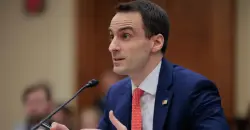 واشنطن تعلن رفضها "القاطع" لحوكمة الذكاء الاصطناعي