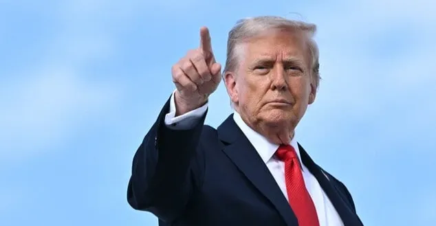 يشنقوهم بالرافعة.. ترمب يكشف عن مقتل 32 ألف شخص في إيران