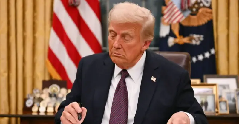 ترمب يرفع الرسوم الجمركية العالمية إلى 15%