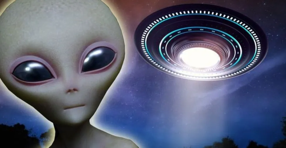 بعد عقود من الغموض.. واشنطن أمام اختبار الشفافية في ملف الفضائيين