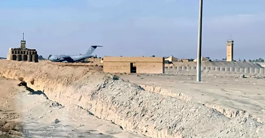 باتجاه كوردستان.. القوات الأميركية تبدأ إخلاء أكبر قواعدها شمال شرقي سوريا