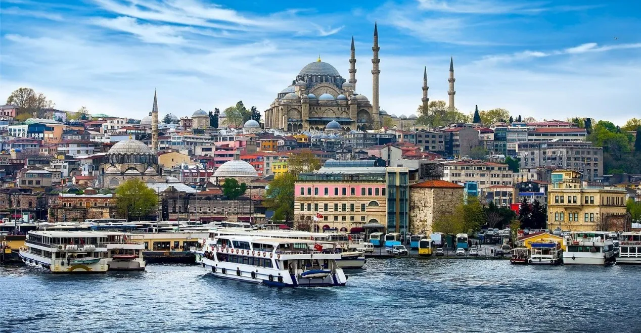 العراق ثاني العرب بعدد السياح إلى تركيا خلال شهر