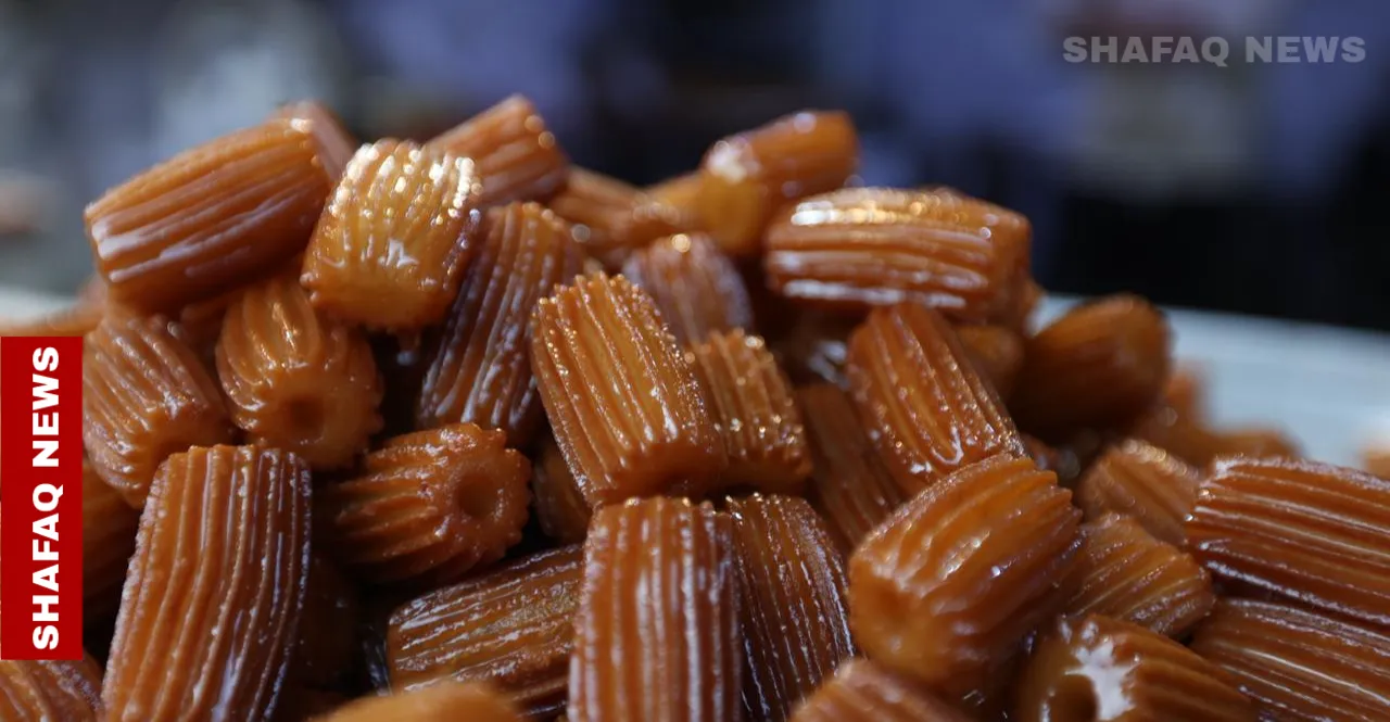 حلويات رمضان في بغداد.. "الداطلي" والزلابية وزنود الست تتصدر (صور)