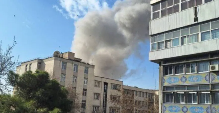 ضربات أميركية-إسرائيلية مشتركة وانفجارات قرب الرئاسة الإيرانية (فيديو)