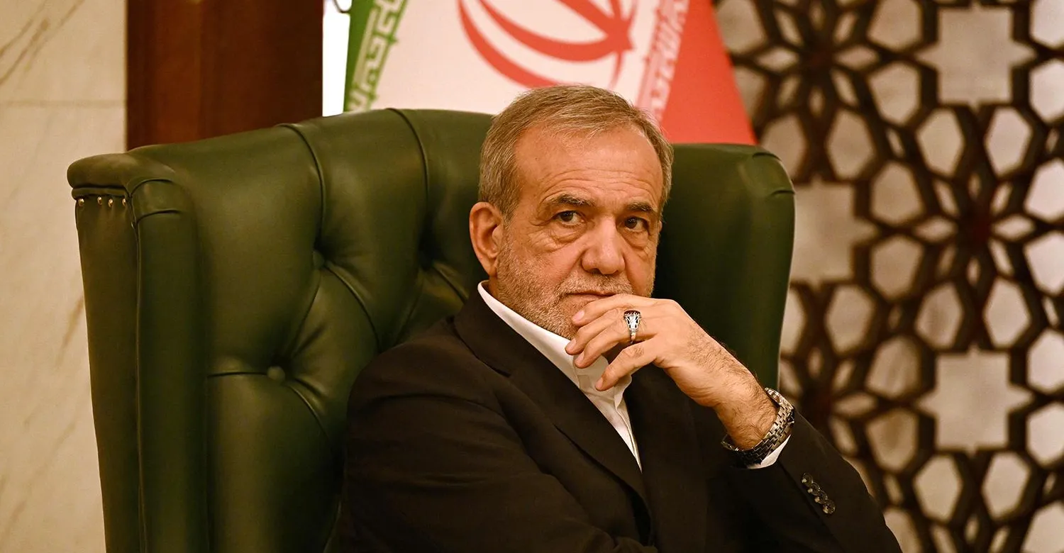 الإعلام الإيراني: الرئيس بزشكيان بصحة جيدة