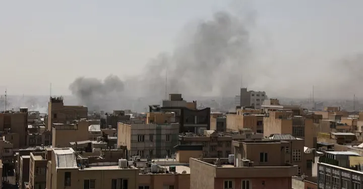 مسؤولون إسرائيليون: جرت محاولة اغتيال المرشد الإيراني وبيزشكيان ونتحقق من النتائج