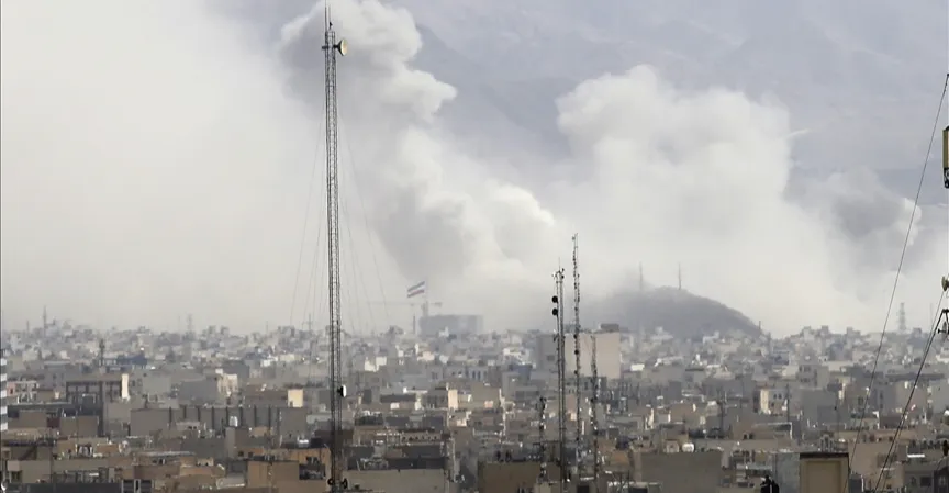 الهلال الأحمر الإيراني: نحو 1000 قتيل ومصاب جراء القصف منذ صباح اليوم