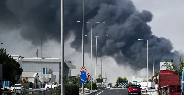 إيران تشن هجوماً مركباً على إسرائيل وقواعد أميركية بدول المنطقة