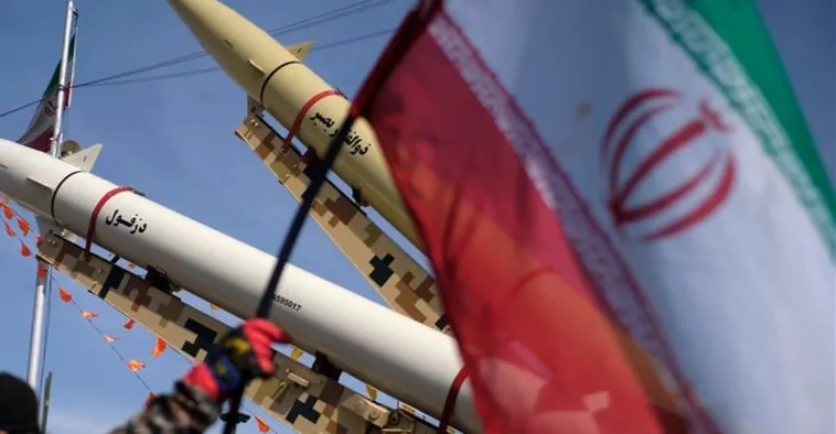 الحرس الثوري يعلن استهداف مكتب نتنياهو وصافرات الإنذار تدوي بتل أبيب