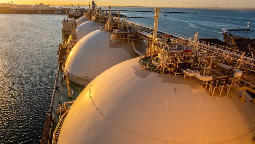 بلومبرغ: قفزة 100% في تكلفة ناقلات الغاز بالأطلسي